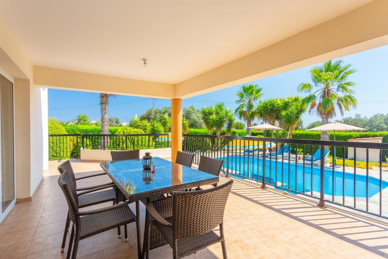 Villa Chrystalla 네오 초리오 외부 사진